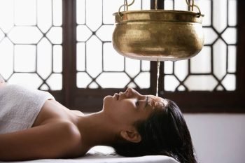 Shirodhara therapy for relaxation and stress relief